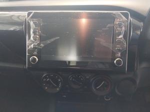 Toyota Hilux 2.4GD-6 Xtra cab Raider manual - Image 13