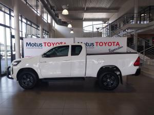 Toyota Hilux 2.4GD-6 Xtra cab Raider manual - Image 23