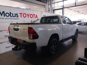 Toyota Hilux 2.4GD-6 Xtra cab Raider manual - Image 2