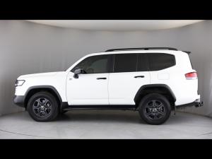 Toyota Land Cruiser 300 3.3D GR-Sport - Image 22
