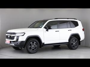 Toyota Land Cruiser 300 3.3D GR-Sport - Image 23