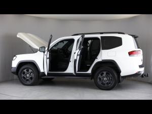 Toyota Land Cruiser 300 3.3D GR-Sport - Image 26