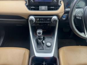 Toyota RAV4 2.5 Hybrid VX E-Four - Image 12