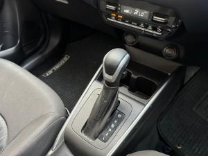 Toyota Starlet 1.5 XR auto - Image 13