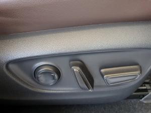 Toyota Land Cruiser Prado 2.8GD VX-R - Image 14