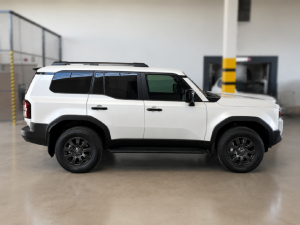 Toyota Land Cruiser Prado 2.8GD VX-R - Image 3