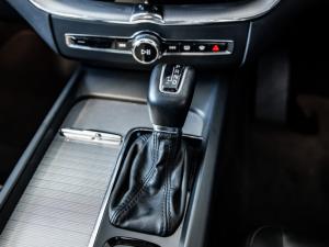 Volvo XC60 T6 AWD Inscription - Image 10