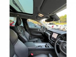 Volvo XC60 B5 AWD Essential - Image 12