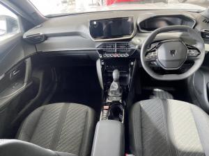 Peugeot 2008 1.2T Allure - Image 4