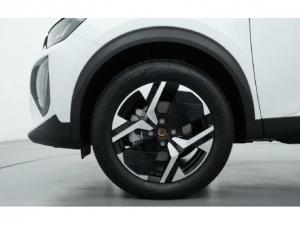 Peugeot 2008 1.2T Allure - Image 9