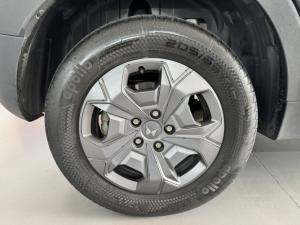 Mahindra XUV 3XO 1.2T MX2 auto - Image 9