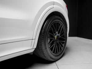 Porsche Cayenne GTS coupe - Image 3