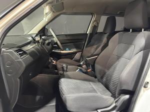 Suzuki Swift 1.2 GLX auto - Image 14