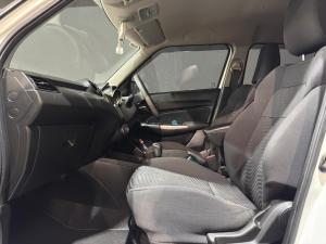 Suzuki Swift 1.2 GLX auto - Image 16