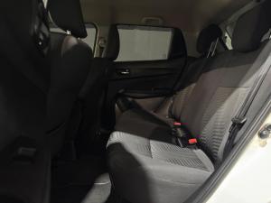 Suzuki Swift 1.2 GLX auto - Image 17
