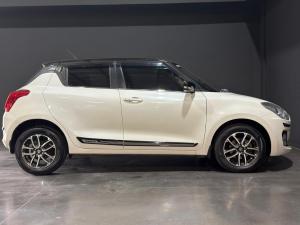 Suzuki Swift 1.2 GLX auto - Image 4
