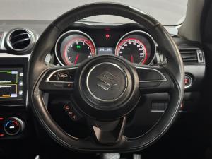 Suzuki Swift 1.2 GLX auto - Image 9