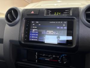 Toyota Land Cruiser 79 4.5D-4D LX V8 single cab - Image 11