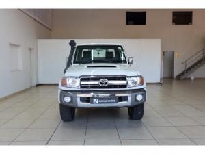 Toyota Land Cruiser 79 4.5D-4D LX V8 single cab - Image 4