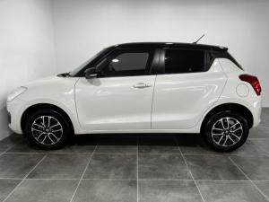 Suzuki Swift 1.2 GLX manual - Image 2