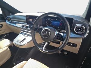 Mercedes-Benz V300d Executive - Image 11