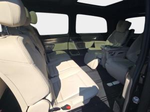 Mercedes-Benz V300d Executive - Image 15