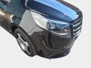 Mercedes-Benz V300d Executive - Image 18