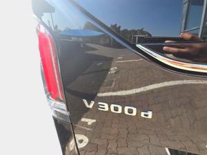 Mercedes-Benz V300d Executive - Image 19
