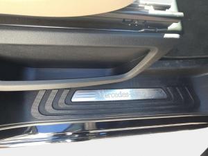 Mercedes-Benz V300d Executive - Image 24