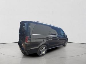 Mercedes-Benz V300d Executive - Image 8