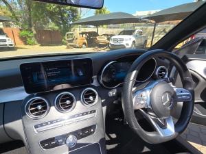 Mercedes-Benz C200 Cabrio automatic - Image 13