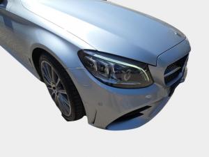 Mercedes-Benz C200 Cabrio automatic - Image 18