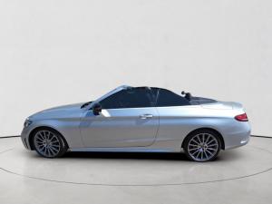 Mercedes-Benz C200 Cabrio automatic - Image 9
