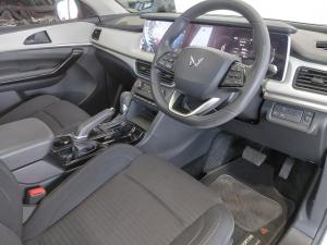 Mahindra XUV700 2.0T AX5 - Image 13