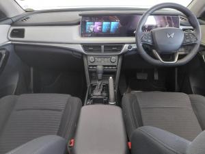 Mahindra XUV700 2.0T AX5 - Image 14
