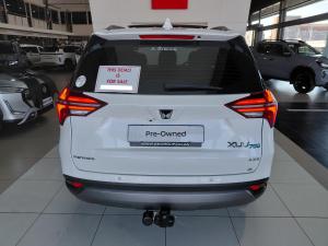 Mahindra XUV700 2.0T AX5 - Image 6