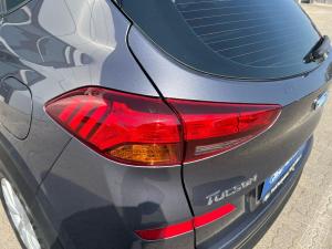 Hyundai Tucson 2.0 Premium - Image 10