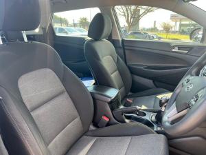 Hyundai Tucson 2.0 Premium - Image 13
