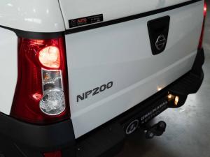 Nissan NP200 1.6i safety pack (aircon) - Image 9