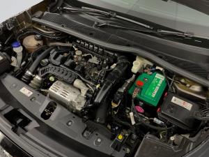 Peugeot 2008 1.2T Active automatic - Image 8