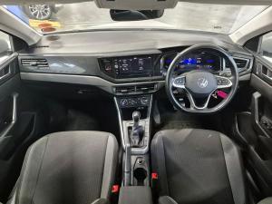 Volkswagen Polo hatch 1.0TSI Life auto - Image 17