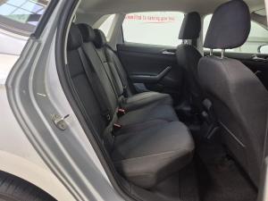 Volkswagen Polo hatch 1.0TSI Life auto - Image 18
