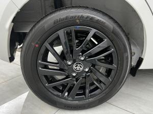 Toyota Vitz 1.0 XR auto - Image 9