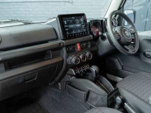 Suzuki Jimny 1.5 GLX AllGrip 5-door auto - Image 17