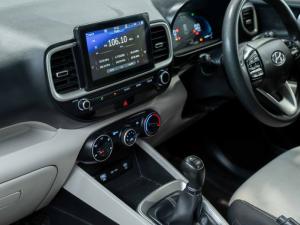 Hyundai Venue 1.2 Premium - Image 13