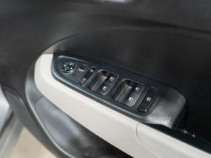 Hyundai Venue 1.2 Premium - Image 16