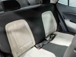 Hyundai Venue 1.2 Premium - Image 18