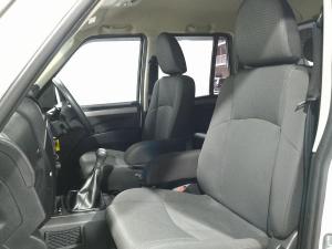 Mahindra Pik Up 2.2CRDe double cab S6 manual - Image 13