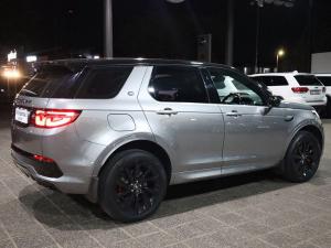 Land Rover Discovery Sport D180 R-Dynamic SE - Image 10