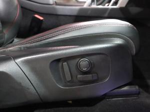 Land Rover Discovery Sport D180 R-Dynamic SE - Image 28